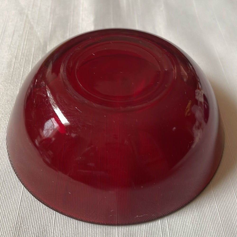 Vintage cranberry red glass 4.5” berry pudding bowl - Picture 4 of 5